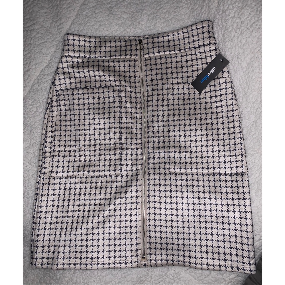 High waist pencil skirt